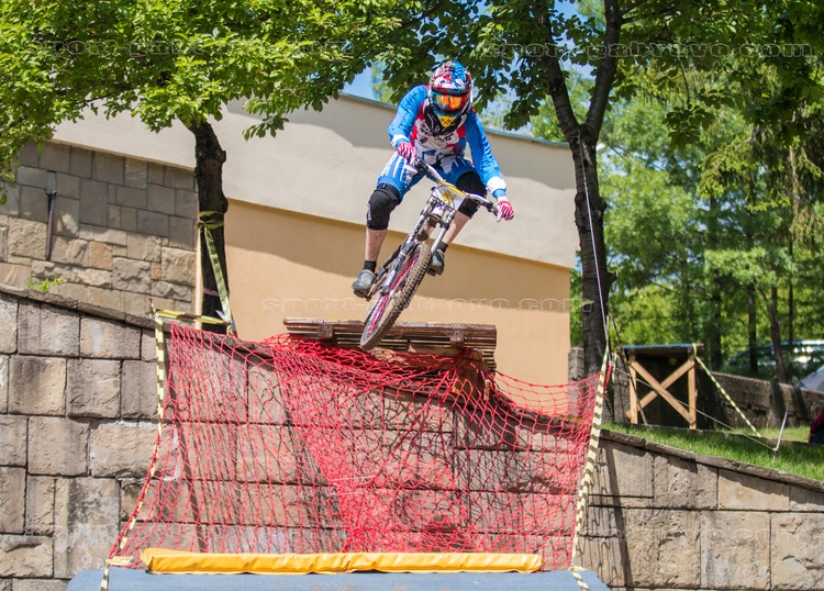 DH 19